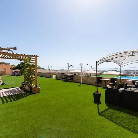 Casa Adara - Heated Pool Included Chalet
