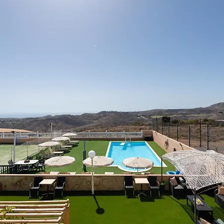 Casa Adara - Heated Pool Included Chalet